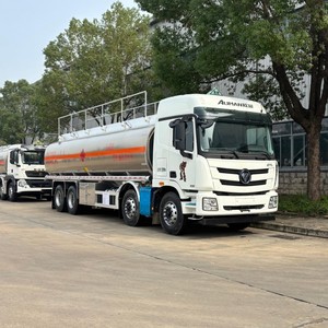 Camion-citerne diesel FOTON Auman GTL 8x4 30000L pour le transport de produits inflammables et dangereux avec pompe pour grandes stations-service - Product Image 2