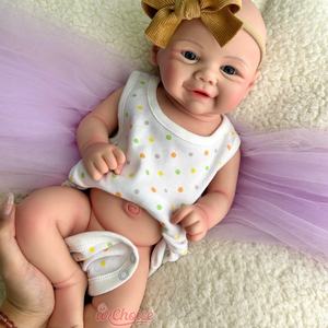Poupée Reborn en Silicone non peinte de 17 pouces avec visage souriant et corps doux pour accompagner les parents perdus cadeau pour enfants - Product Image 4