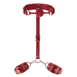 SM Sex Props Esposas traseras de cuero con tapón bucal para hombres y mujeres Encuadernación y Bondage Entrenamiento Juguetes sexuales - Product Image 2