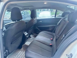 Coche de <span class=keywords><strong>Segunda</strong></span> <span class=keywords><strong>Mano</strong></span> Estilo Francés <span class=keywords><strong>Peugeot</strong></span> 408 Edición Deluxe Modelo 2015 1.8L Automático Versión de Lujo Coche Usado - Product Image 6