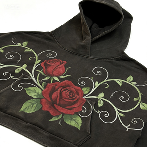Sweat à capuche court avec motif floral brodé de roses complexes, tendance streetwear urbain, confortable et ample - Product Image 2