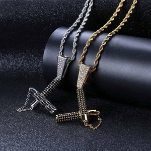 <span class=keywords><strong>Collana</strong></span> con Ciondolo Nunchaku Hip Hop Placcata Oro o Argento con Micro Pavé di Zirconia Cubica Nera <span class=keywords><strong>Collana</strong></span> Personalizzata per <span class=keywords><strong>Uomo</strong></span> CZ - Product Image 4