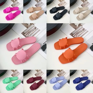 Sandales plates de luxe en PVC pour femmes, respirantes et durables, idéales pour la plage et le quotidien, par des créateurs de chaussures personnalisées - Product Image 4