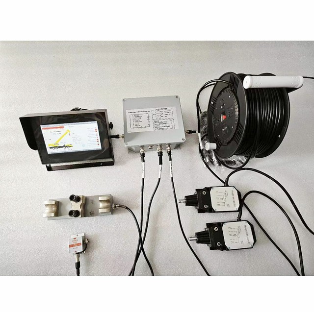 Crawler crane load moment indicator safety monitor system