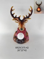 Figurine de renne de Noël lumineuse en résine avec pull tricoté et LED pour décoration de table intérieure et cadeau du Nouvel An