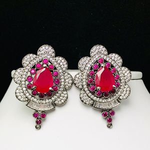 Boucles d'oreilles en rubis rouge Boucles d'oreilles en forme de grappe rouge foncé Bijoux de mariée pour femmes Produit en vrac fait à la main - Product Image 1