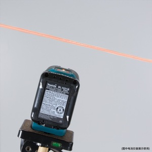 Nivel Láser Makita SK105GDZ 635 nm, Herramienta de Medición Automática para Marcar Líneas - Product Image 4