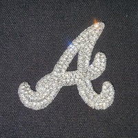Fantastique luxe personnalisé 3D anglais lettre P perle patchs strass à capuche chapeau vêtements avec 3D Appliqued Technique