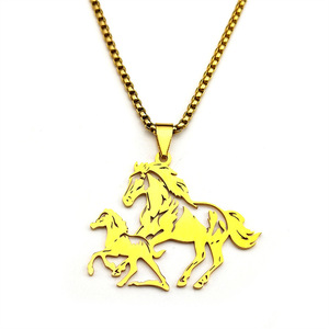 Diseño hueco de acero inoxidable Animal corriendo caballo collares Hip Hop caballo grande con <span class=keywords><strong>Pony</strong></span> colgante collar para Mujeres Hombres joyería - Product Image 1