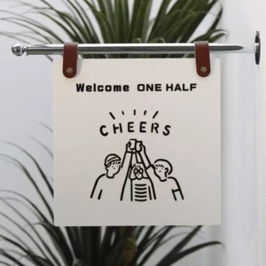 บอร์ดป้ายโฆษณาเหล็กตั้งพื้นทรงกลมพับได้สำหรับป้ายโฆษณากราฟิกแบบสองด้านออกแบบโลโก้ได้ตามต้องการ - Product Image 6