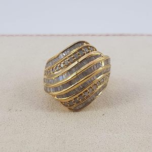 Anillo de Diamantes Jewelspaark de 2.42 Quilates, Corte Redondo y Baguette, Color G, Plata de Ley 925, Joyería de Compromiso para Mujer - Product Image 2