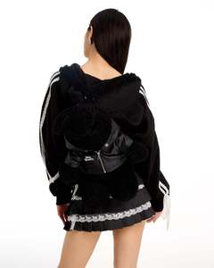 Mochila de Conejo de Peluche Negro con Detalle de Chaqueta de Cuero con Capucha y Correas de Peluche, Estilo Urbano - Product Image 4