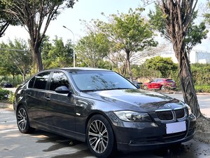 รถบีเอ็มดับเบิลยู 325i ปี 2007 เครื่องยนต์ 2.5 ลิตร L6 ซีดาน – รถซีดานสปอร์ตคลาสสิก ขับเคลื่อนล้อหลัง ผลิตในเยอรมนีเพื่อการส่งออก - Product Image 3