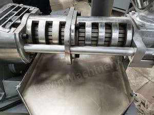 Smart Factory Machines Prensa de aceite de palma industrial automática para la producción de aceite de nuez de soja de oliva a partir de semillas - Product Image 3