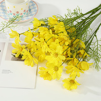 Fleurs de marguerite artificielles faites à la main, fleurs en soie réalistes pour la décoration de la maison, du salon, ornement de bureau, décoration de mariage