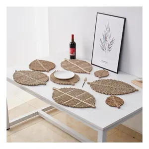 Hot Sale Treelike Woven Cattail Grass Coaster Natural Seagrass Place Mat for Drink Heat Insulation Cup Mat Pad