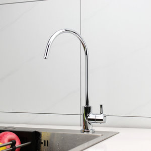 <span class=keywords><strong>Robinet</strong></span> RO en acier inoxydable chromé 304 <span class=keywords><strong>tuyau</strong></span> de <span class=keywords><strong>robinet</strong></span> d'eau potable <span class=keywords><strong>robinet</strong></span> d'eau filtrée à connexion rapide - Product Image 3