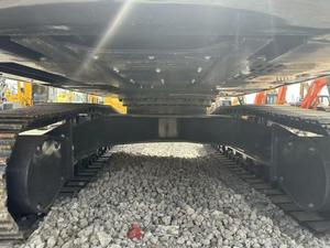 La máquina excavadora Volvo EC300 usada con componentes centrales incluye cojinete de caja de cambios del motor - Product Image 3