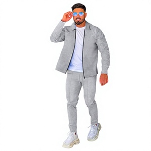 Ensemble de survêtement gris pour homme avec sweat à capuche zippé et pantalon de jogging coupe classique – Tenue de sport décontractée pour le printemps - Product Image 1