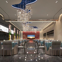 Lustre en verre ondulé ANNO, luminaire suspendu linéaire en cascade personnalisé pour hôtel de luxe, restaurant, salle à manger