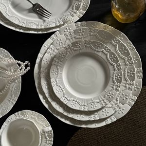 Juego de Tazas de Postre de Cerámica con Borde de Encaje Blanco y Patrón de Plantas en Relieve, Estilo <span class=keywords><strong>Vintage</strong></span> Francés, Apto para Microondas, <span class=keywords><strong>Vajilla</strong></span> de Lujo para Bodas y Hoteles - Product Image 1