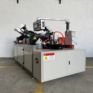 Macchina per la lavorazione dell'angolo di alluminio CNC fresatrice per finestre in alluminio componenti per nucleo PLC adatti per profili in alluminio - Product Image 2