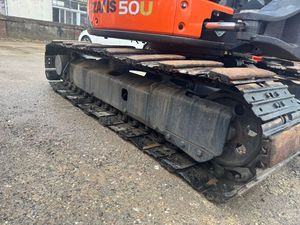 Excavatrice compacte d'occasion Hitachi ZX50, système de puissance fiable, petite machine de terrassement de 5 tonnes pour l'entretien des terres agricoles - Product Image 5