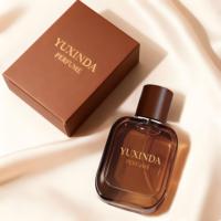 Vente en gros, faible MOQ, flacon de parfum en verre cristal carré de haute qualité, brume fine, couvercle noir, étiquette personnalisée, personnalisable