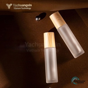 Botella de agua de plástico con tapa de madera, pequeña, portátil, para acampar al aire libre, 1 unidad, para todas las estaciones - Product Image 4