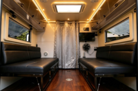 Pour Fournisseur OEM de VR : Remorque de camping familiale moderne de haute qualité avec espace de chargement arrière pour le transport de matériel de camping, caravane tout-terrain