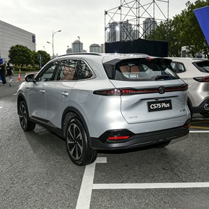 Nouvelles voitures SUV hybrides essence PHEV Changan CS75 Pro Plus IDD Flagship 4x4 2.0 7 places Ultra 2.0T 2025 2026 2027 - Product Image 6