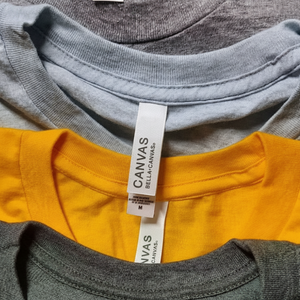 เสื้อยืดผ้าใบเบลล่าหลายสีผสม - Product Image 1