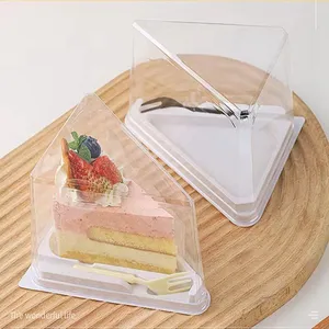 Wholesale Transparent Plastic Cake Boxes Disposable Mini Slice Cake Containers with Fork Dessert Cake Food Packaging Boxes