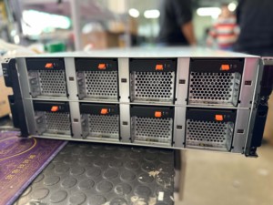 Stockage <span class=keywords><strong>NAS</strong></span> en réseau haute performance Netapp Fas8300 pour les fabricants - Product Image 4