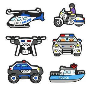Nouveau créatif Police voiture série enfants <span class=keywords><strong>chaussure</strong></span> pantoufle décoration hélicoptère voitures <span class=keywords><strong>chaussure</strong></span> breloques PVC sabot Bracelet accessoires pour sabot - Product Image 4