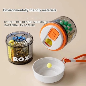 Boîte à pilules portable en PP à 4 compartiments, idéale pour les voyages, étuis de rangement en plastique pour une gestion efficace dans les armoires - Product Image 2
