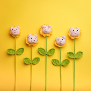 Conejito de Girasol Tejido a Mano, Regalo para el Día de la Madre y el Día del Maestro, Decoraciones de Interior, Manualidades con Hilo - Product Image 2