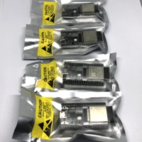 Composants électroniques originaux Merrillchip : Circuits intégrés (CI) et puces IC ESP32-WROOM-32D