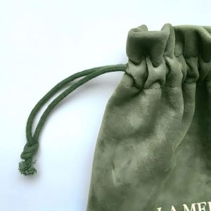 Bolsa de Terciopelo Lavable de Alta Gama con Logotipo Personalizado Reutilizable para Cosméticos, Espejo, Perfume - Product Image 4
