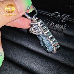 Pendentif Jésus en Jade Chinois au Design Unique, Pendentifs Moissanite, Bijoux Iced Out, Pendentif Jésus Style Rappeur, Pendentif Moissanite Personnalisé - Product Image 5