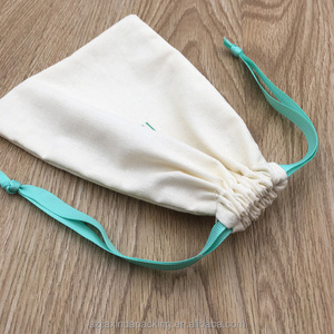 Sac à cordon en coton et lin naturel avec logo personnalisé recyclable, avec ruban gros-grain bleu, pochette à cordon en coton et lin - Product Image 1