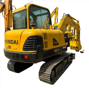 Excavadora de cadenas Hyundai 60-7 usada, modelo 2023, peso operativo 6T, componentes principales: motor/bomba/cojinete, venta de segunda mano - Product Image 1