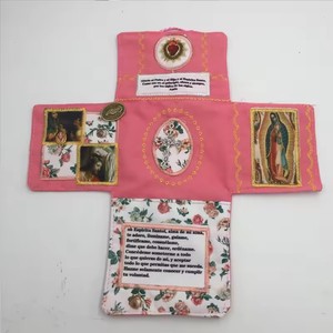Santuário Católico <span class=keywords><strong>de</strong></span> Bolsillo Cosido a Mano con Cruz Plateada y Arte Sagrado, Altar Portátil <span class=keywords><strong>de</strong></span> Fe Hecho a Mano, ARTE RELIGIOSO INTENSO - Product Image 6