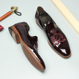 รองเท้าหนังแท้คุณภาพสูงสำหรับผู้ชาย แบบ Brogue Derby  ใส่สบาย ระบายอากาศได้ดี กันน้ำ พื้นนุ่ม ดีไซน์ทันสมัย เหมาะสำหรับใส่ทำงานหรือในโอกาสทางการ - Product Image 5