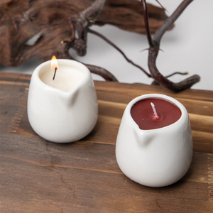 Bougie de massage artisanale de luxe 100% biologique à l'huile de soja, aromathérapie à basse température, pot en céramique écologique, Noël Diwali - Product Image 1
