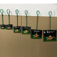 Épuisette pour poissons d'aquarium - Épuisette carrée portative de 3 pouces pour poissons rouges et poissons tropicaux avec crochet, sûre et douce pour tous les types de poissons