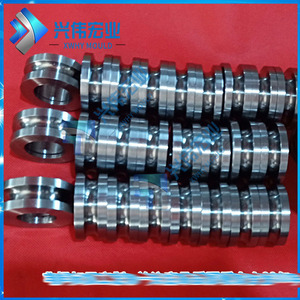 ลูกกลิ้งคาร์ไบด์ XINHY MOULD ทำจากเหล็กทังสเตน ผลิตตามสั่งสำหรับการขึ้นรูปด้วยเครื่องจักร - Product Image 2