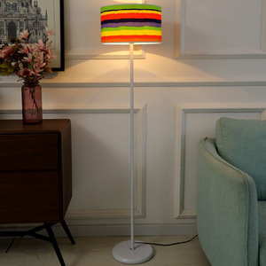 Nordique moderne <span class=keywords><strong>salon</strong></span> chambre bureau hôtel décor LED Designer <span class=keywords><strong>lampadaire</strong></span> minimaliste Vertical debout lampe avec lumière - Product Image 5