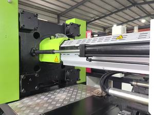 Nouveau <span class=keywords><strong>SKII</strong></span> Yizumi 260T d'origine avec machine de moulage par injection à fente en T - Product Image 3