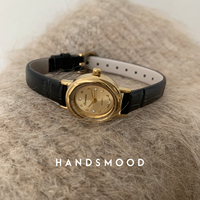 Jam Tangan Wanita Terbaru 2024 Berkualitas Tinggi Kuningan Berlian Gaya Abad Pertengahan Gelang Emas Jam Tangan Mewah Retro Dial Kecil